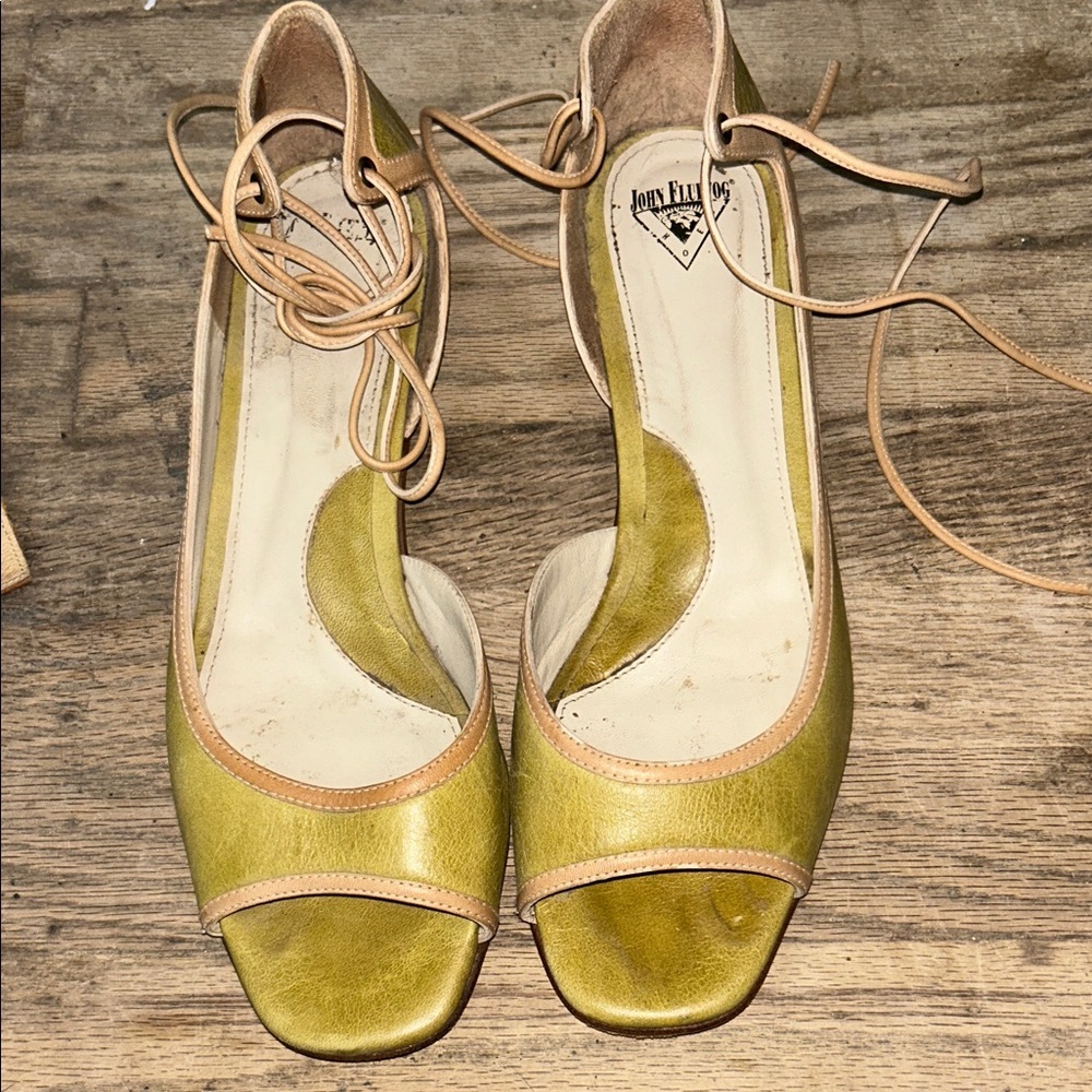 John Fluevog Yavari Olive sandals 9